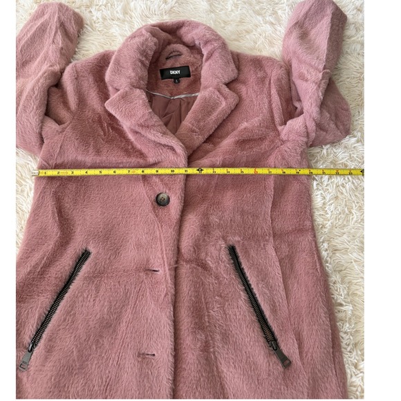 DKNY Plush‎ Faux Fur Coat Button Front Pink Zipper Pockets Small Chic NWOT - Picture 11 of 12